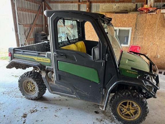 Image of John Deere XUV 835M Primary image