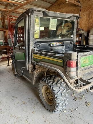 Image of John Deere XUV 835M equipment image 4