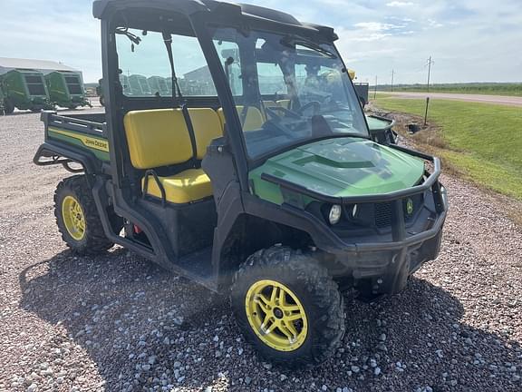 Image of John Deere XUV 835M equipment image 4