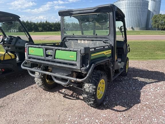 Image of John Deere XUV 835M equipment image 3