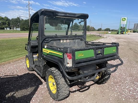 Image of John Deere XUV 835M equipment image 2