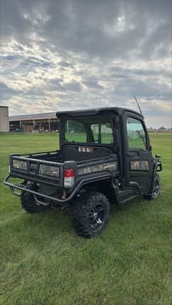 Image of John Deere XUV 835M equipment image 2
