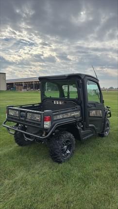 Image of John Deere XUV 835M equipment image 1