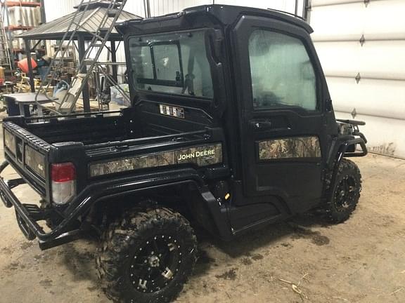 Image of John Deere XUV 835M equipment image 1