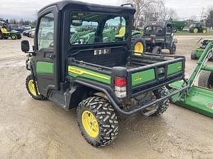 Main image John Deere XUV 835M 1