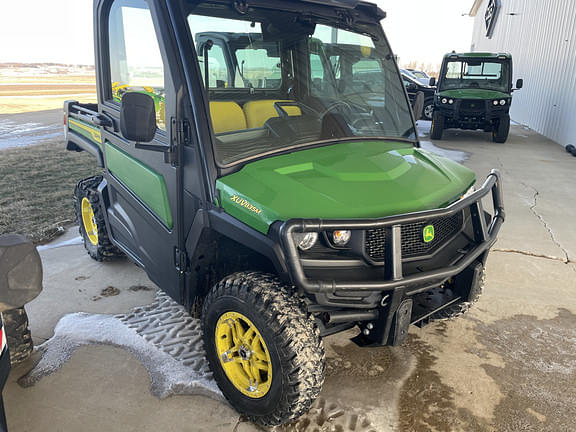 Image of John Deere XUV 835M equipment image 3