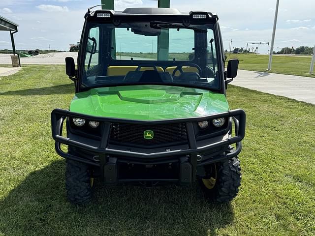 Image of John Deere XUV 835M equipment image 2