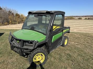 Main image John Deere XUV 835M
