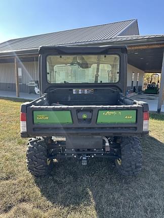 Image of John Deere XUV 835M equipment image 4