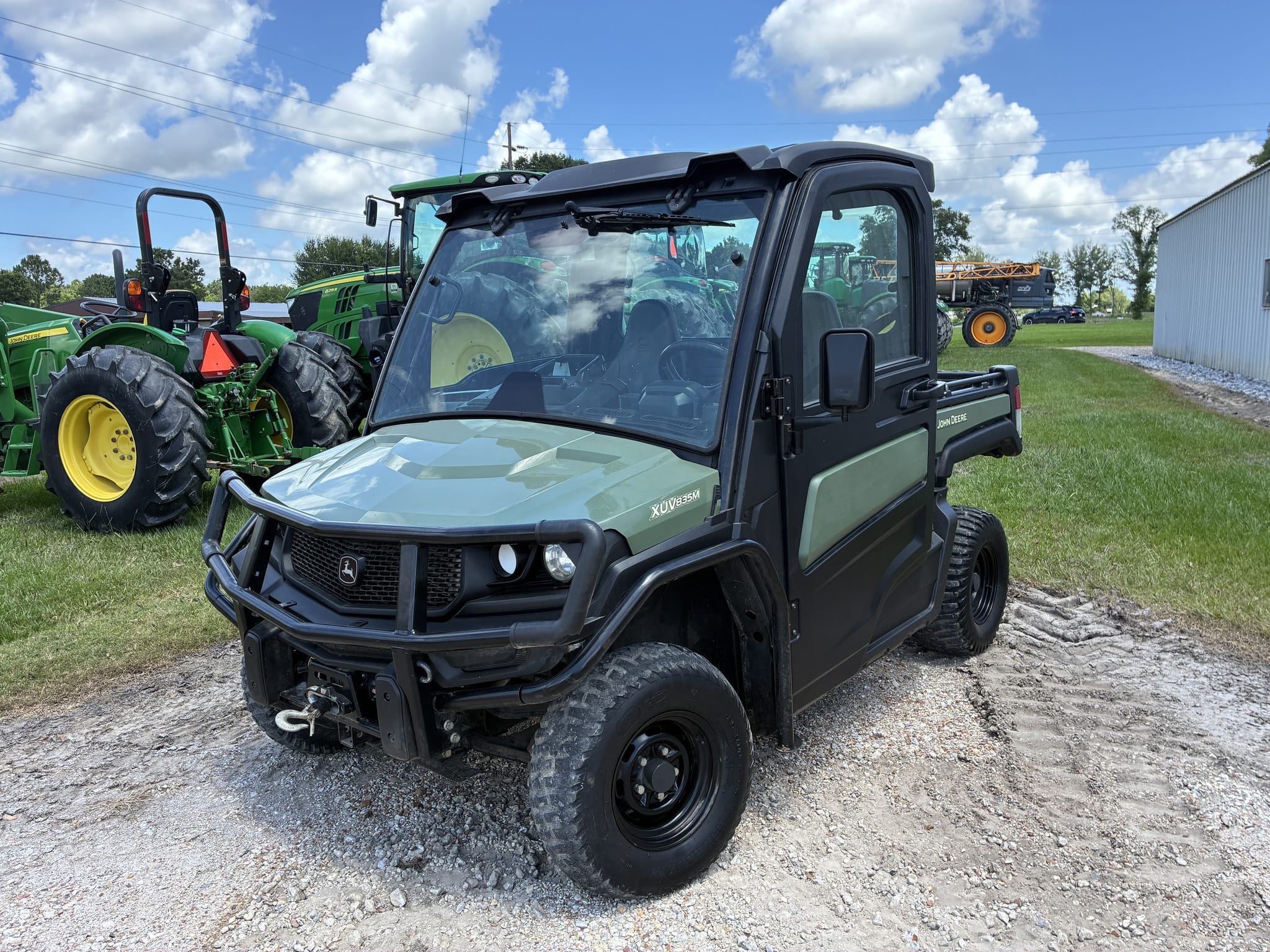 2022 John Deere XUV 835M Equipment Image0