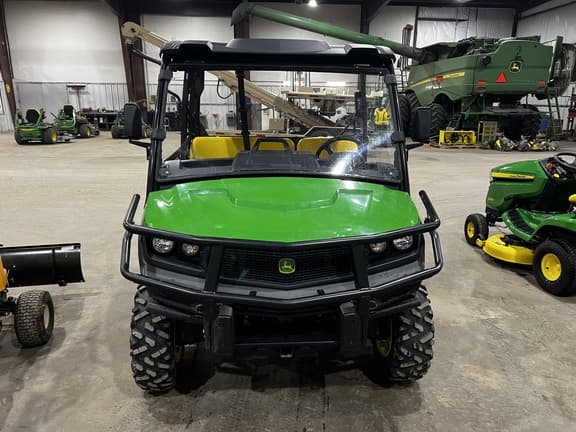 Image of John Deere XUV 835M equipment image 4