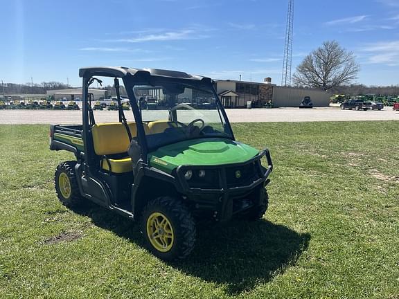 Image of John Deere XUV 835M equipment image 3