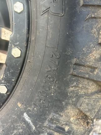 Image of John Deere XUV 835M equipment image 3