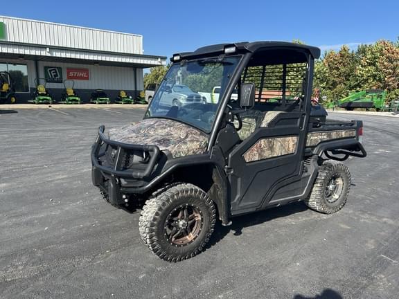 Image of John Deere XUV 835M Primary image
