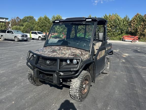 Image of John Deere XUV 835M equipment image 1