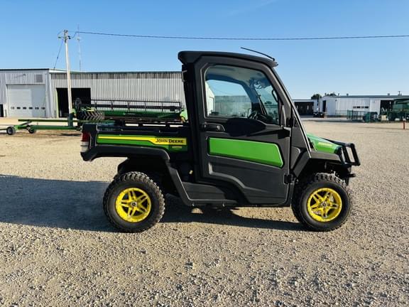 Image of John Deere XUV 835M equipment image 2