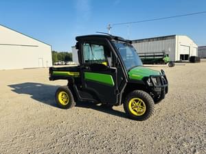 2022 John Deere XUV 835M Image