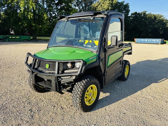 Image of John Deere XUV 835M Primary image