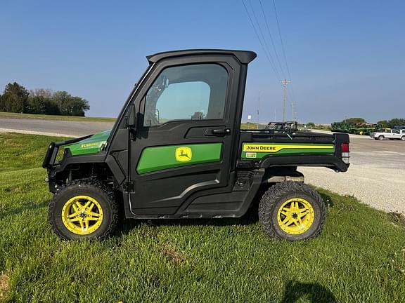 Image of John Deere XUV 835M Primary image