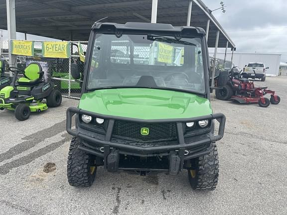 Image of John Deere XUV 835M equipment image 1