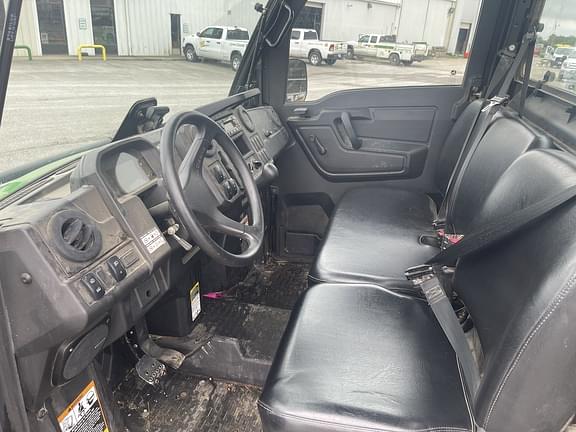 Image of John Deere XUV 835M equipment image 4