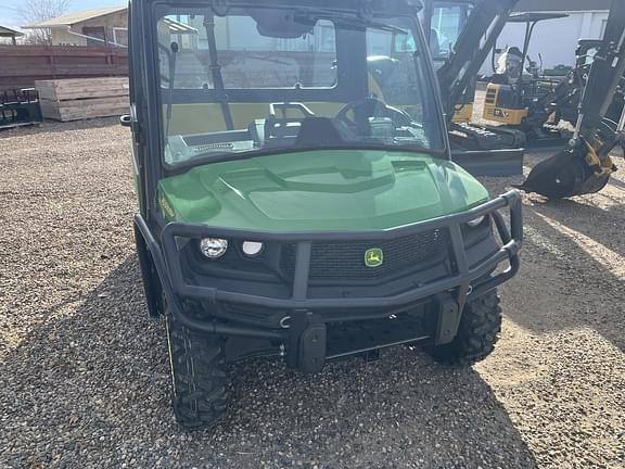 Image of John Deere XUV 835M Primary image