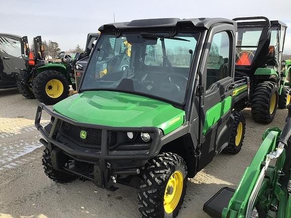 Image of John Deere XUV 835M equipment image 2