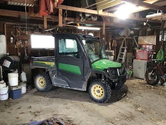 Image of John Deere XUV 835M Primary image