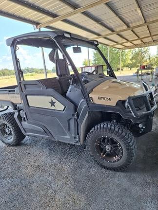 Image of John Deere XUV 835M Primary image