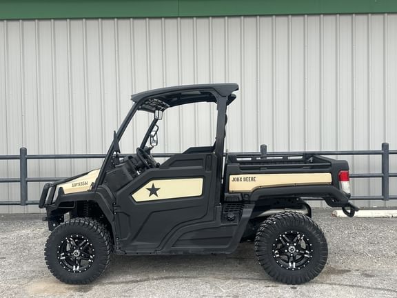 Main image John Deere XUV 835M Honor Edition