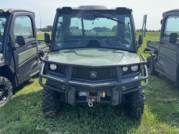 Image of John Deere XUV 835M equipment image 2