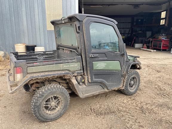 Image of John Deere XUV 835M equipment image 2