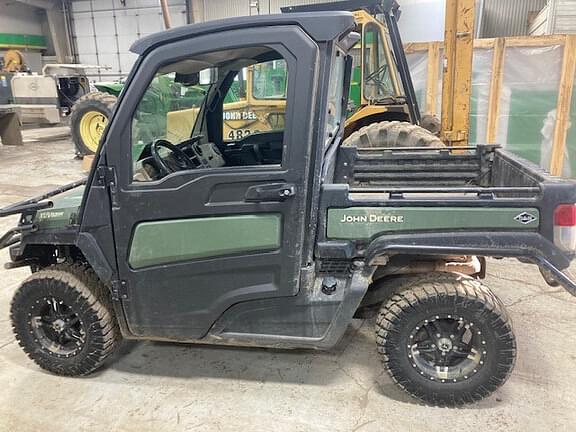 Image of John Deere XUV 835M Primary image