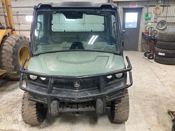 Image of John Deere XUV 835M equipment image 4