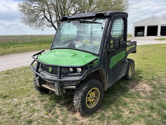 Image of John Deere XUV 835M Primary image
