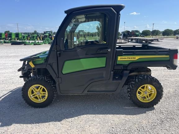 Image of John Deere XUV 835M equipment image 4
