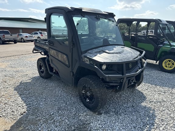 Main image John Deere XUV 835M