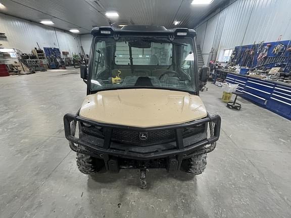 Image of John Deere XUV 835M Honor Edition equipment image 2