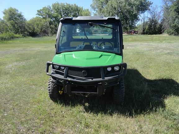 Image of John Deere XUV 835M equipment image 2