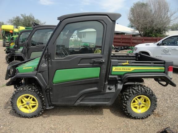 Image of John Deere XUV 835M equipment image 1
