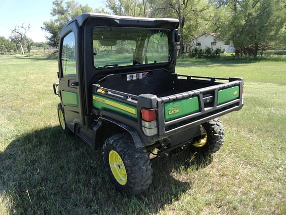 Image of John Deere XUV 835M equipment image 3