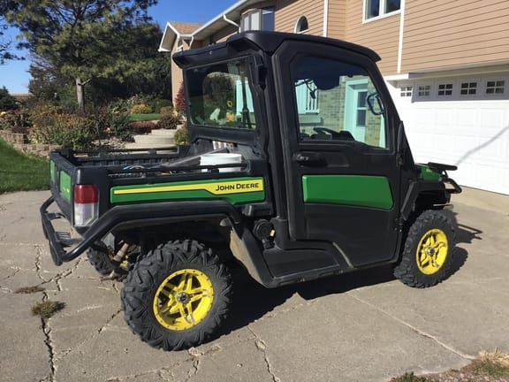 2022 John Deere XUV 835M Equipment Image0