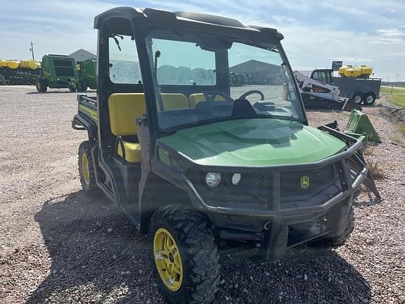 Image of John Deere XUV 835M equipment image 1