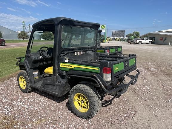 Image of John Deere XUV 835M equipment image 3