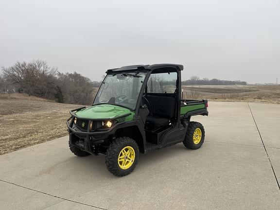 Image of John Deere XUV 835M Primary image