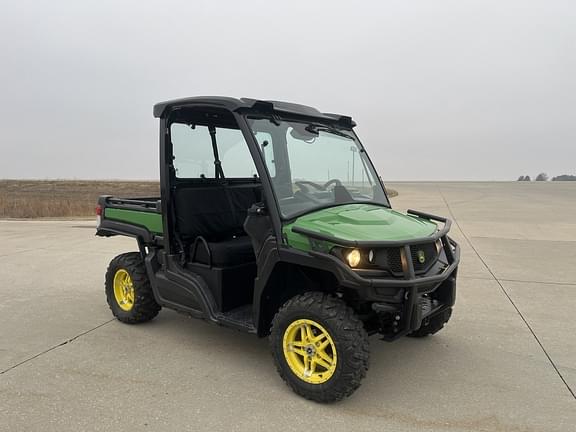 Image of John Deere XUV 835M equipment image 2