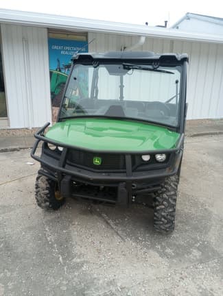 Image of John Deere XUV 835M equipment image 1