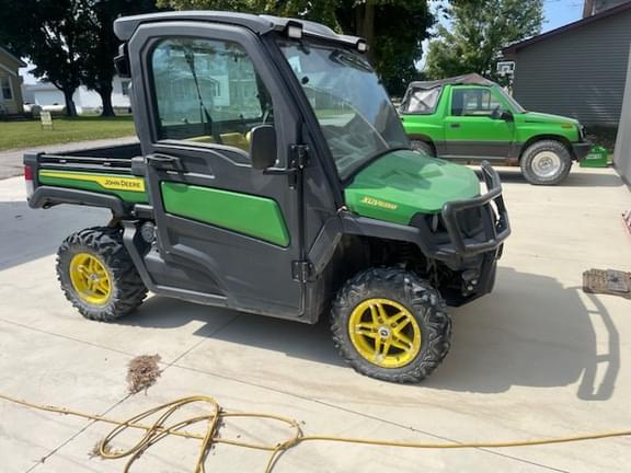 Image of John Deere XUV 835M Primary image