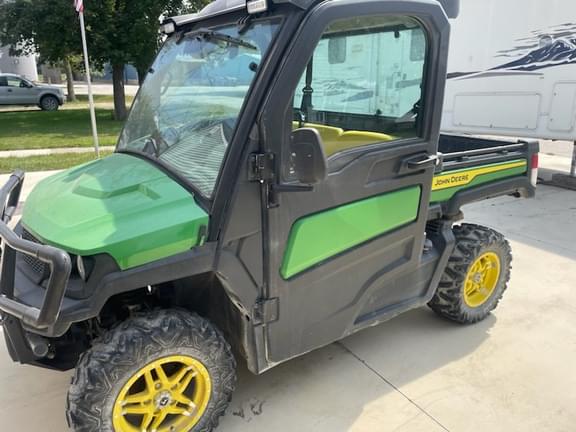 Image of John Deere XUV 835M equipment image 1
