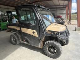 Image of John Deere XUV 835M equipment image 1